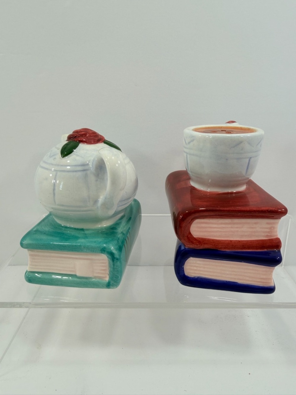 VTG WCL Whimsical Teatime Teapot & Teacup on Books Salt & Pepper Shakers - NIB - Picture 6 of 9